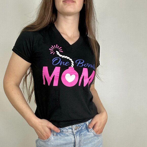 *One Bomb Mom Black V Neck T Shirt - Picture 1 of 5